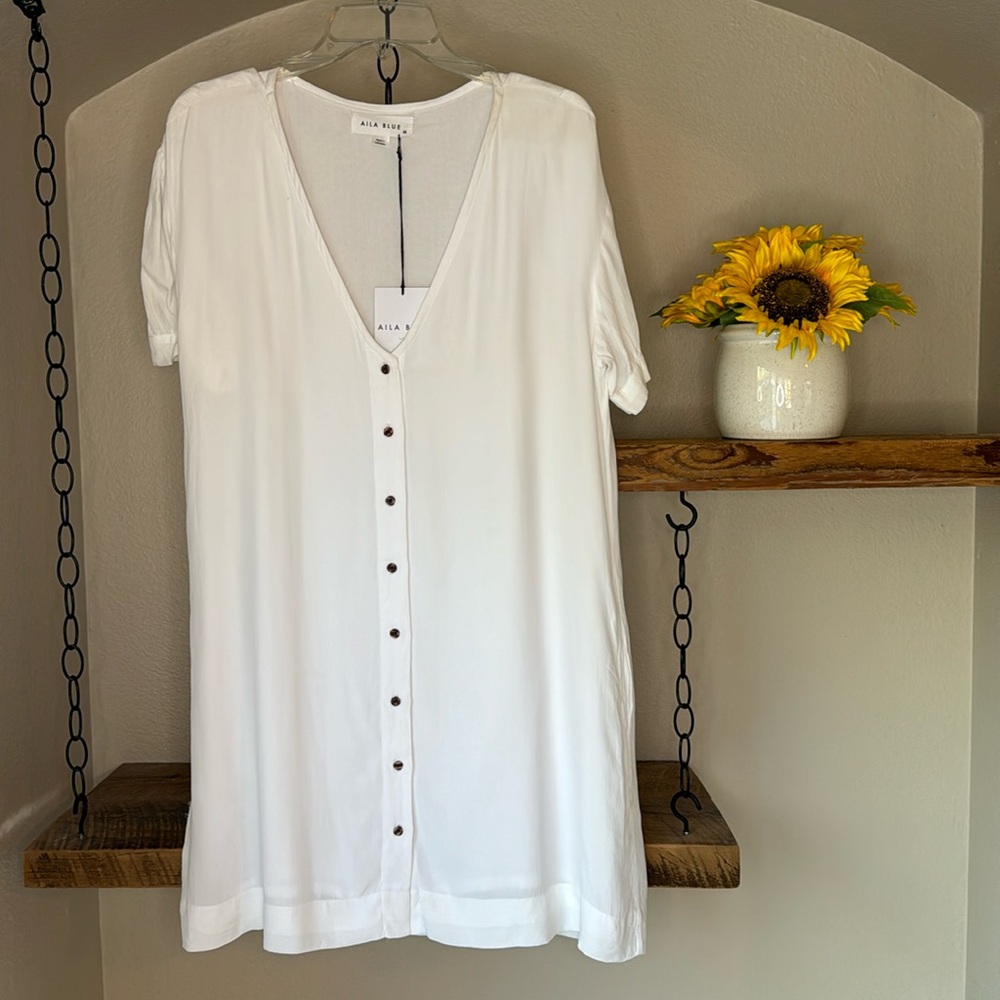 NWT Aila Blue Chiba Mini Dress with Pockets, white, size M